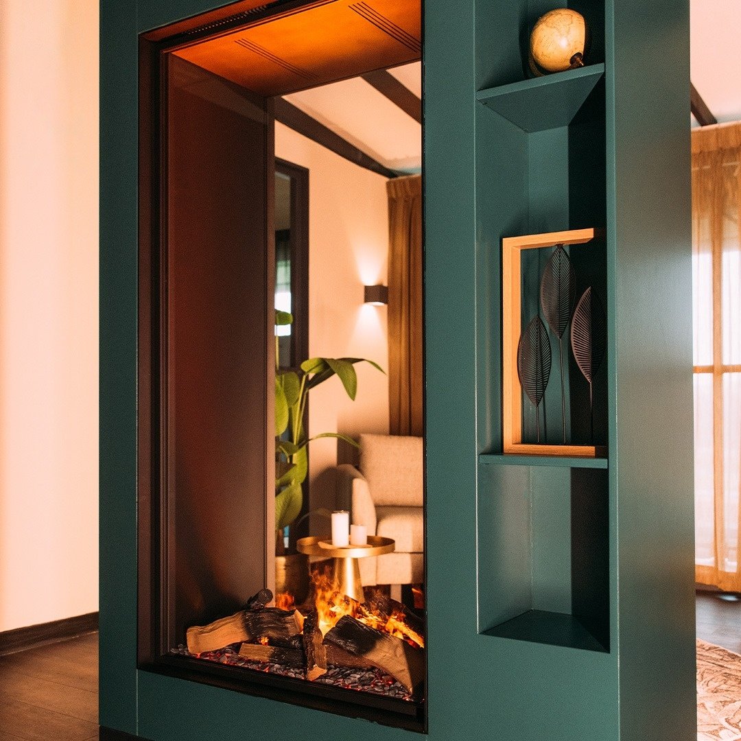 f-lijntekening-vertical_23e7bd81-0637-4aaa-92a9-68055900ace9